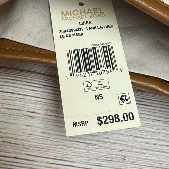 Michael Kors Luisa Large Signature Logo Messenger Bag - Vanilla - Picture 7 of 7